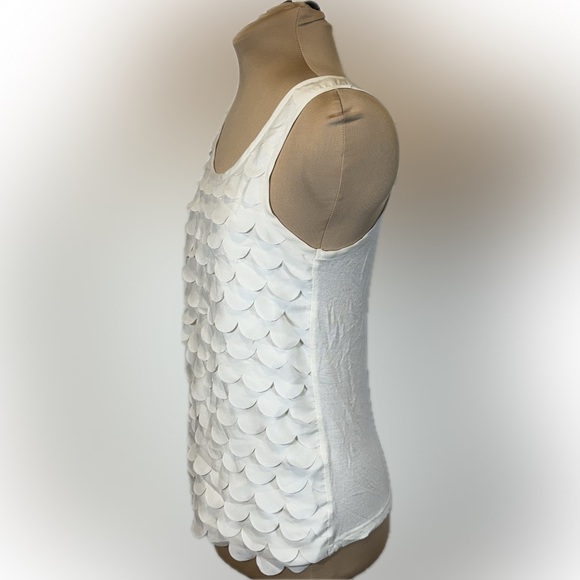 GUC Fun & Flirt Scalloped Tank Top - Picture 2 of 5